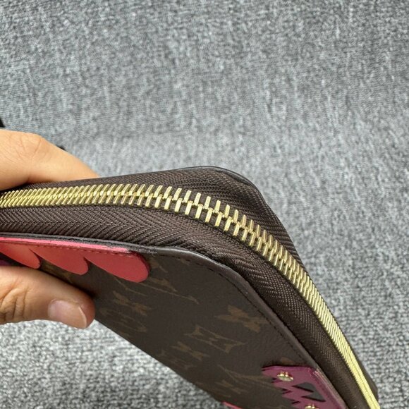 LOUIS VUITTON Zippy Brown Monogram Canvas Wallet 399-082225 - Picture 7 of 12